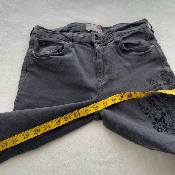 Free People Embroidered Girlfriend Jeans We The Free Gray Wash Size 28 - Picture 10 of 10